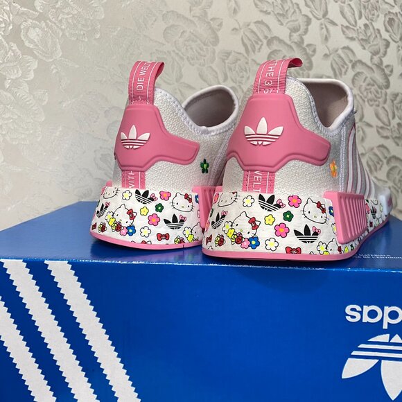 Size 6.5 Hello Kitty Adidas Originals NMD R1 White Pink IE8289 - Picture 11 of 16